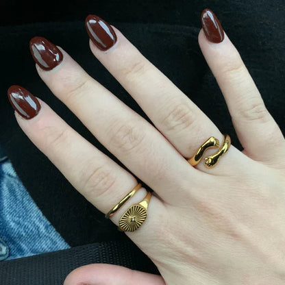 Hug Ring