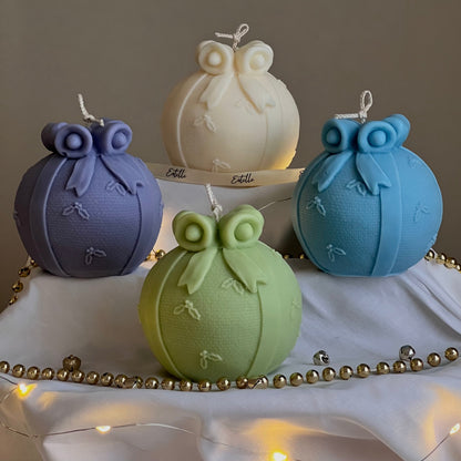 Bougie de Noël coulée à la main (Soyeux): Décor Festif