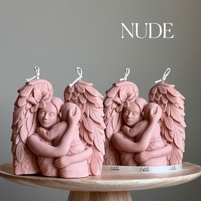 Bougie Mère Ange en cire de soja : Cadeau sculptural coulé à la main