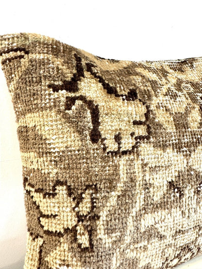 Pillow No. 004 | 16" x 16"