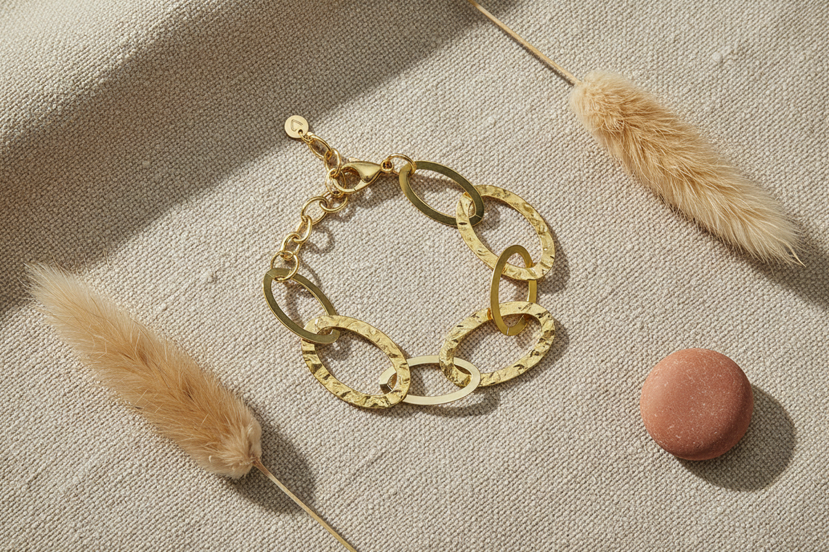 Linked Oval Bracelet - Gold Stainless Steel