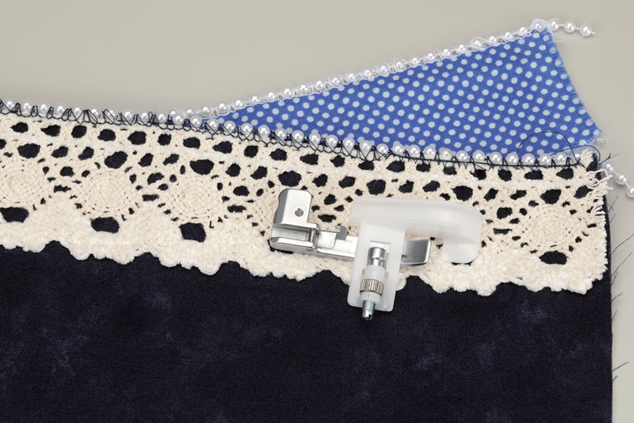 Brother Serger Pearls & Sequins Foot – SA217