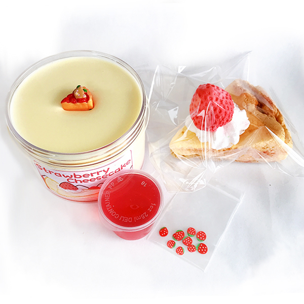 Gâteau au fromage et aux fraises
